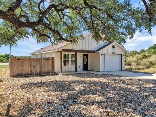 1706 Redwood DR, Marble Falls, TX 78654
