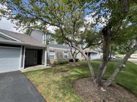 358 Woodview Circle, Elgin, IL 60120 primary photo