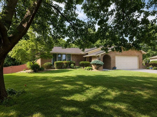 300 Heather Lane, Powell, OH 43065