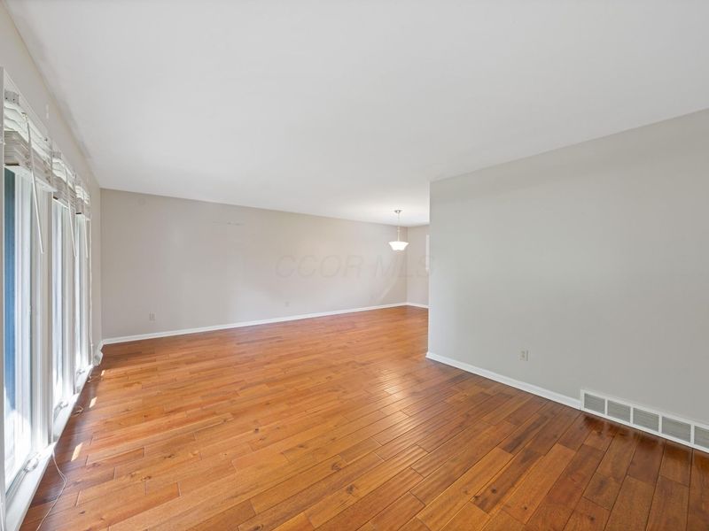 300 Heather Lane, Powell, OH 43065 Photo 10