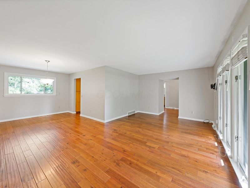 300 Heather Lane, Powell, OH 43065 Photo 11
