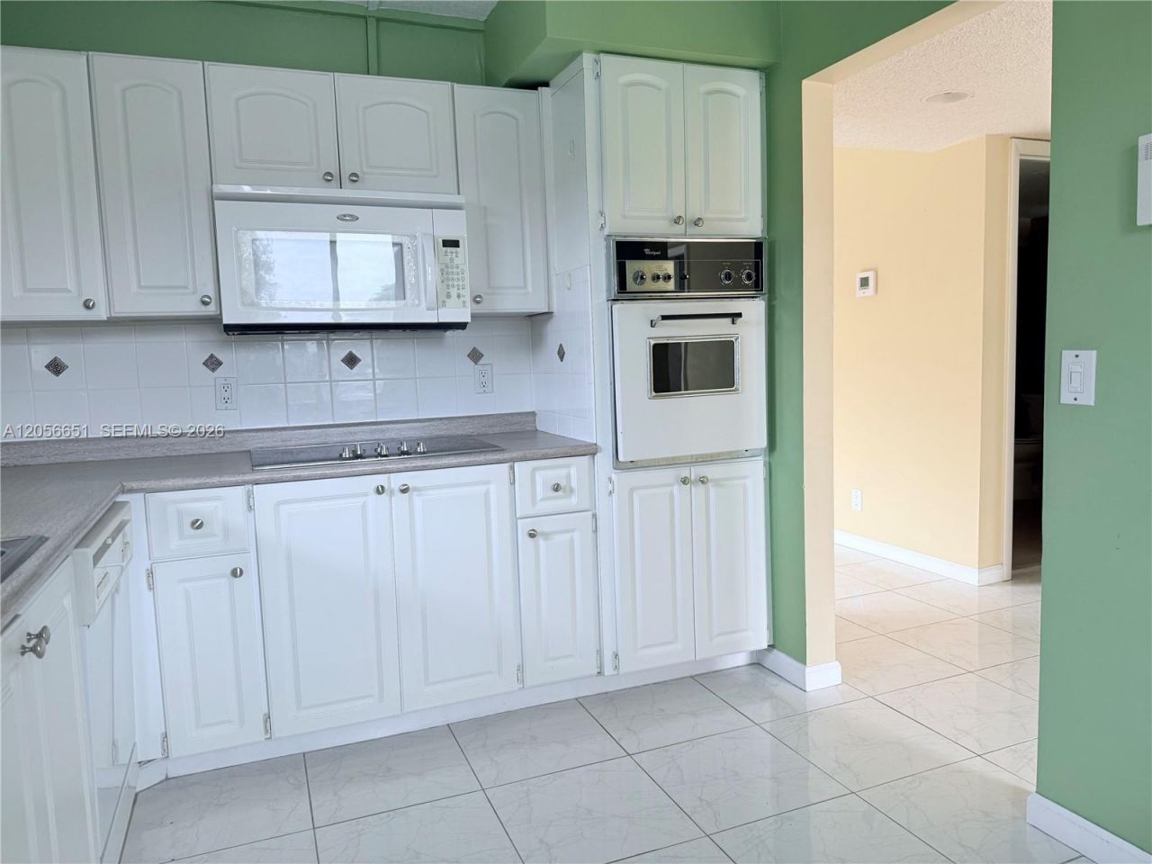 435 Lakeview Dr , Unit 201, Weston, FL 33326 Photo
