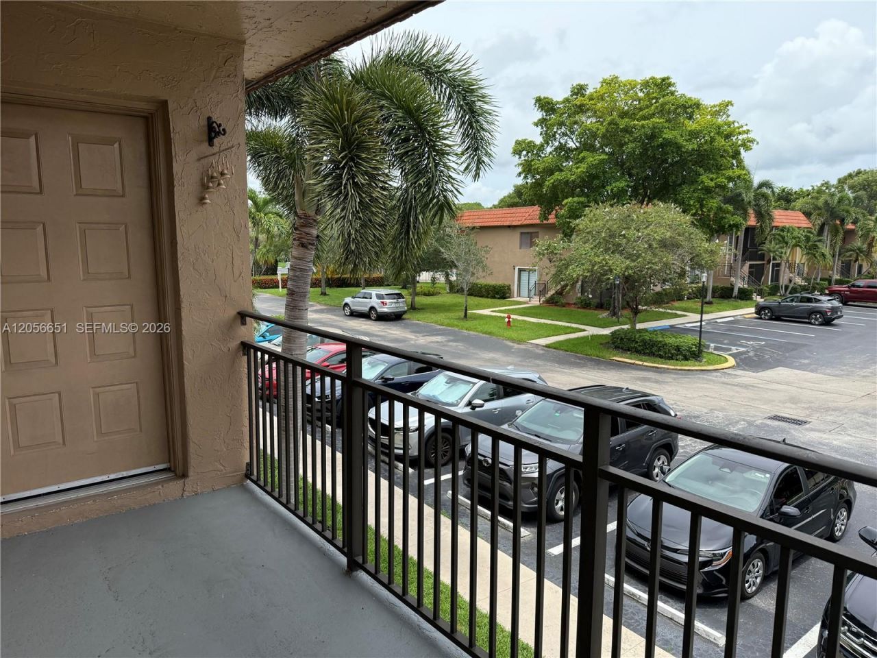 435 Lakeview Dr , Unit 201, Weston, FL 33326 Photo