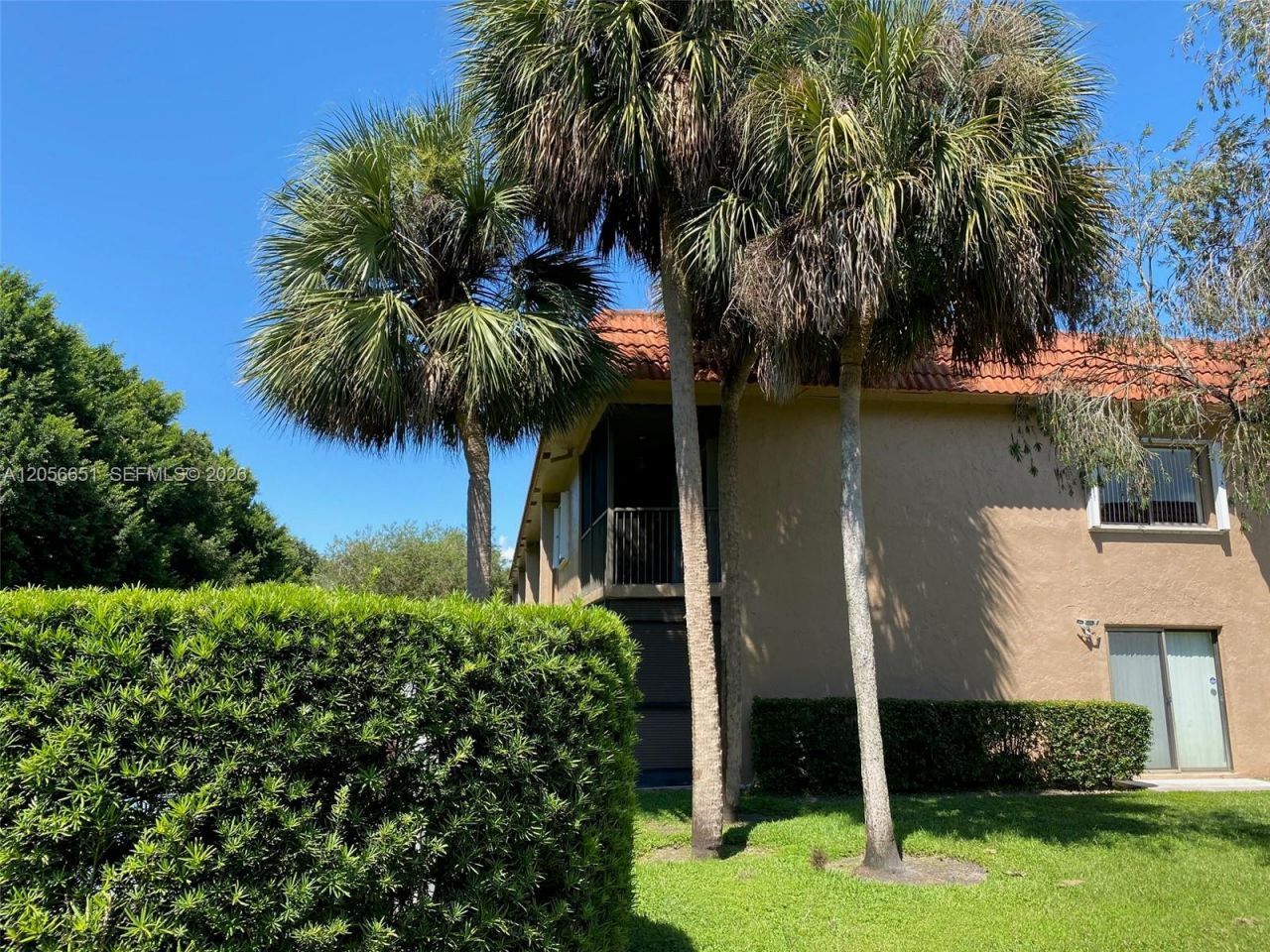435 Lakeview Dr , Unit 201, Weston, FL 33326 Photo