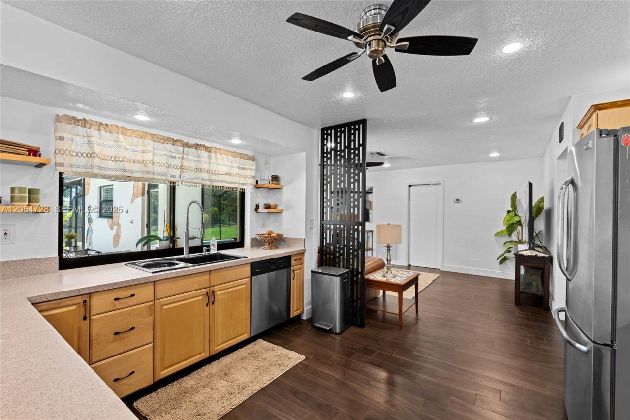 5680 SW 9th St, Plantation, FL 33317 Photo
