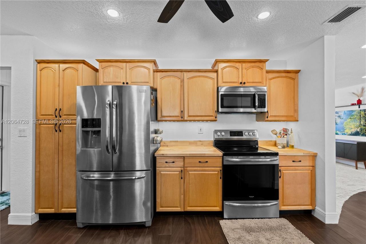 5680 SW 9th St, Plantation, FL 33317 Photo
