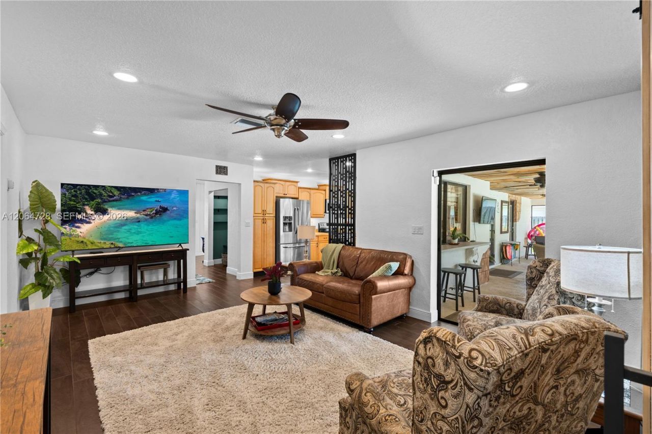 5680 SW 9th St, Plantation, FL 33317 Photo