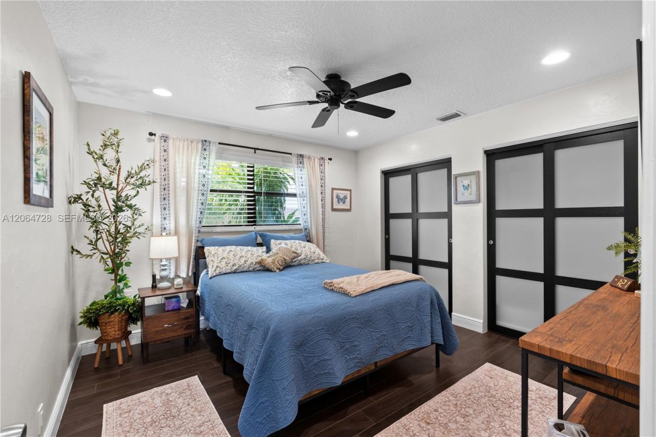 5680 SW 9th St, Plantation, FL 33317 Photo