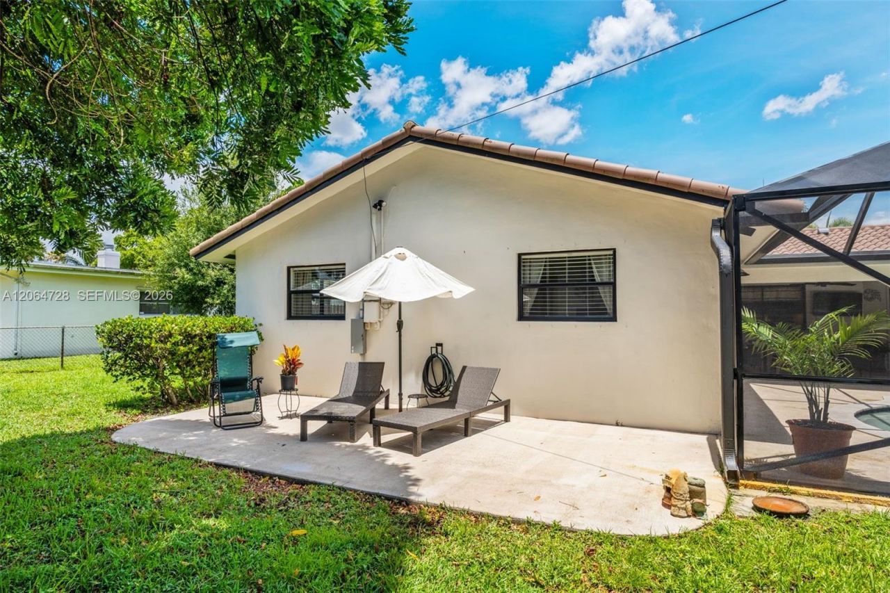 5680 SW 9th St, Plantation, FL 33317 Photo