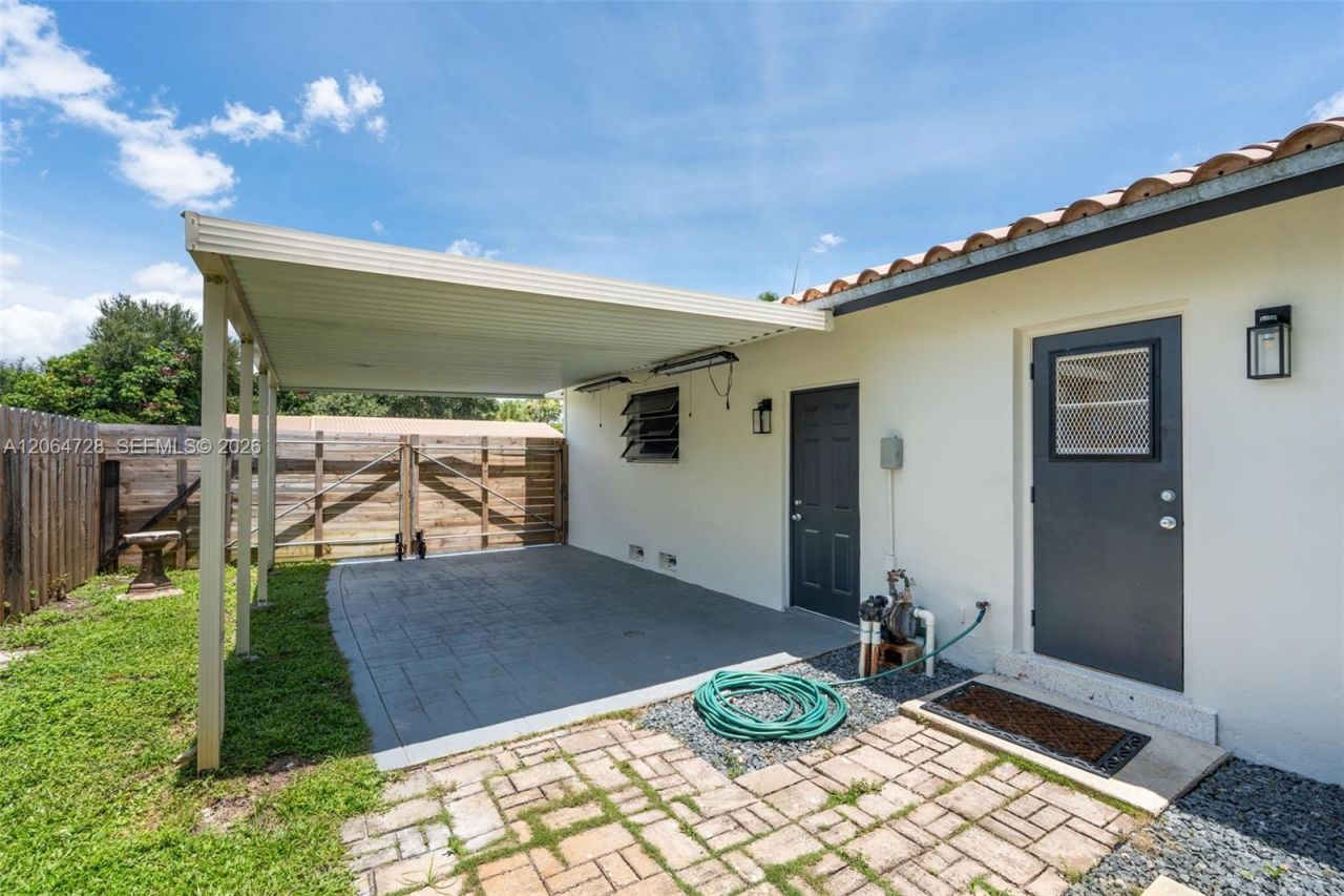 5680 SW 9th St, Plantation, FL 33317 Photo