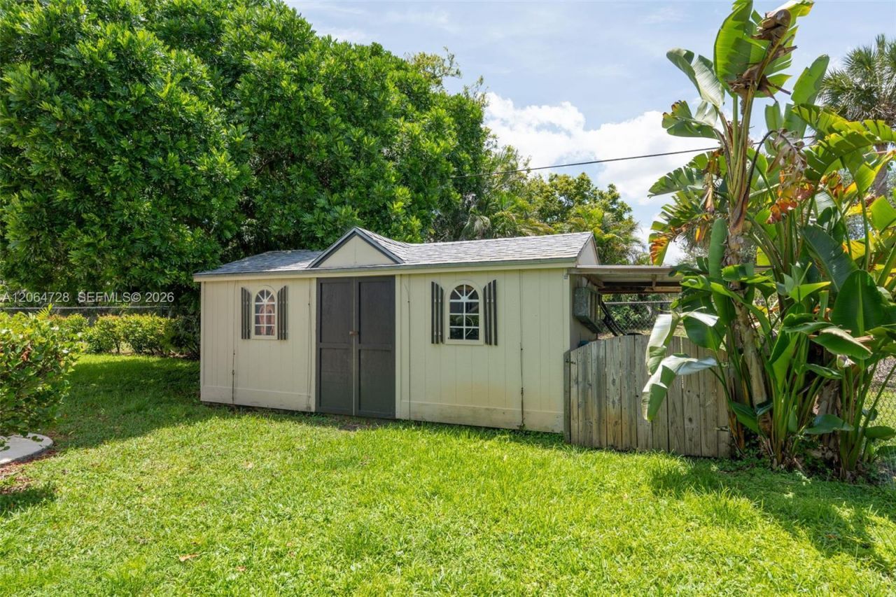 5680 SW 9th St, Plantation, FL 33317 Photo