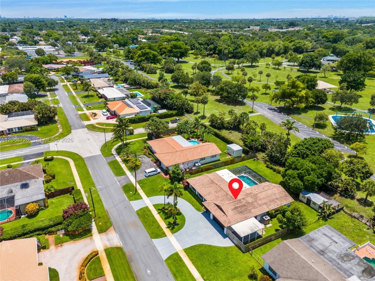 5680 SW 9th St, Plantation, FL 33317 Photo