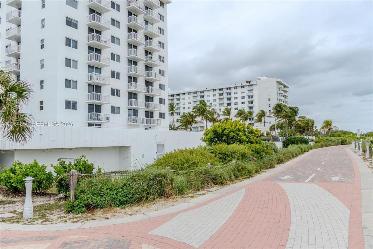 401 Ocean Dr , Unit 222 (with , Miami Beach, FL 33139 Photo