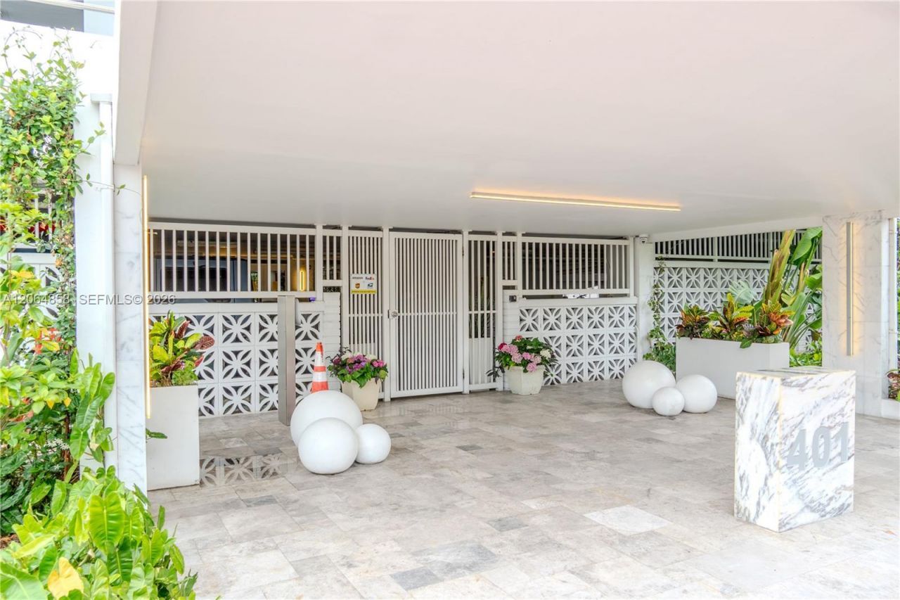 401 Ocean Dr , Unit 222 (with , Miami Beach, FL 33139 Photo