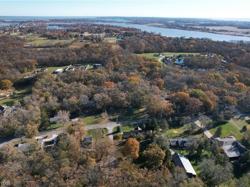 3638-3662 E Rock Cliff Drive, Port Clinton, OH 43452 Photo 10