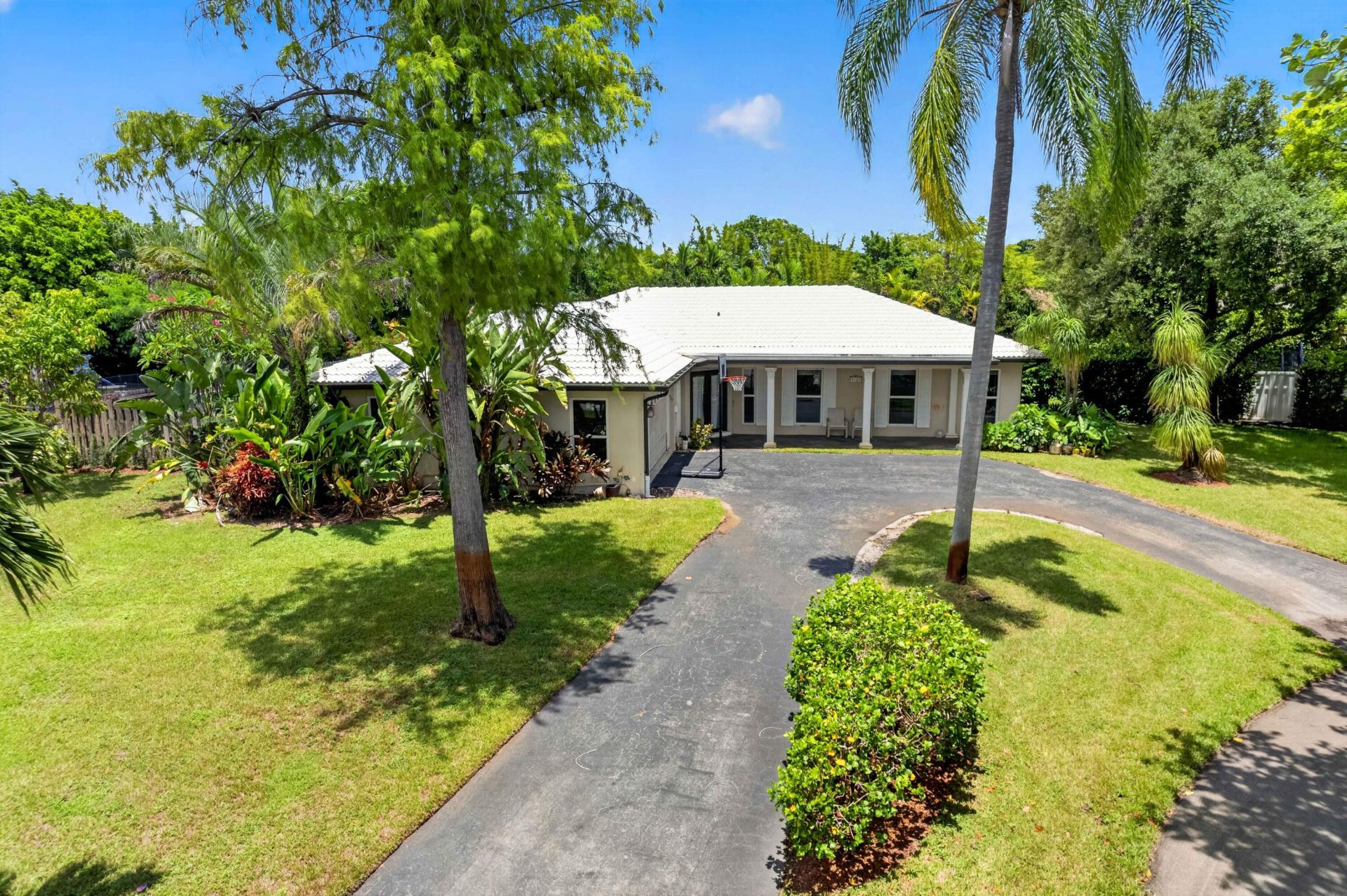 9404 NW 37th Court, Coral Springs, FL 33065 Photo