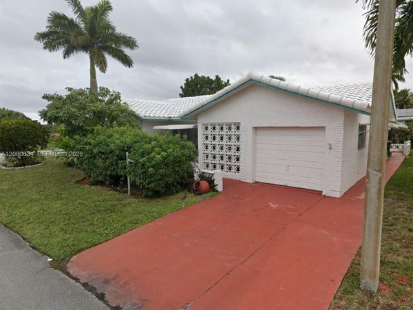 7516 NW 67th Ave, Tamarac, FL 33321