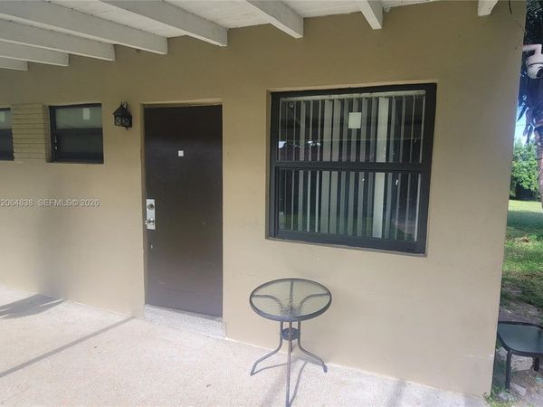 2742 Johnson St , Unit 20, Hollywood, FL 33020