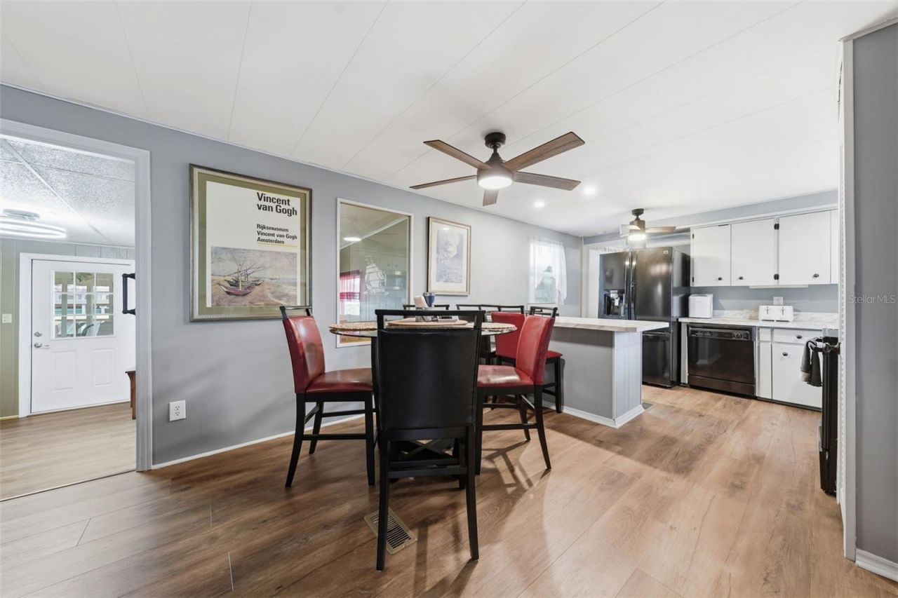 928 Morningview Drive, Tavares, FL 32778 Photo