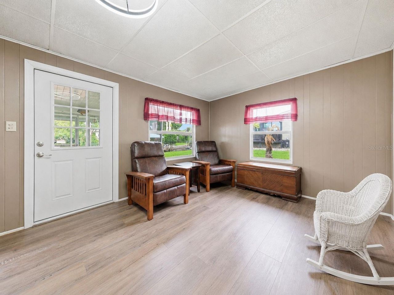 928 Morningview Drive, Tavares, FL 32778 Photo
