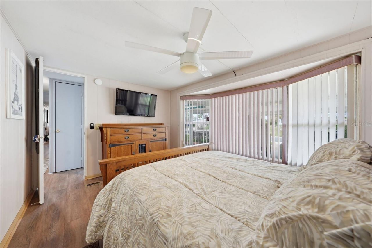 928 Morningview Drive, Tavares, FL 32778 Photo