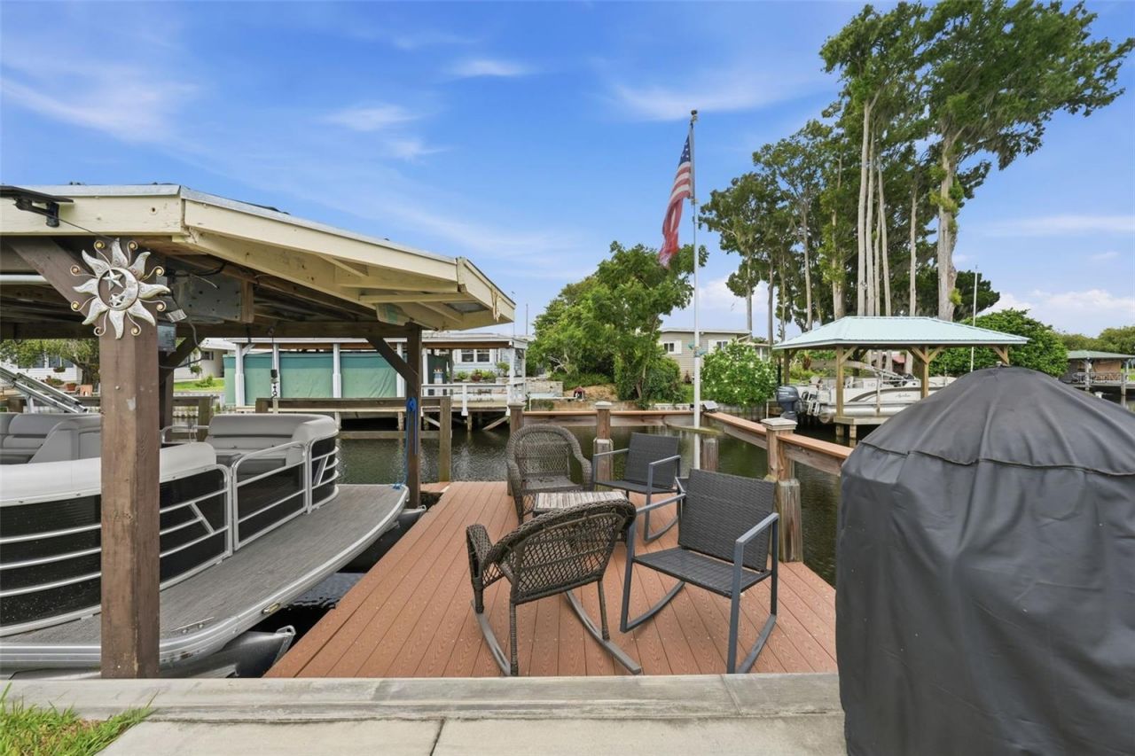 928 Morningview Drive, Tavares, FL 32778 Photo