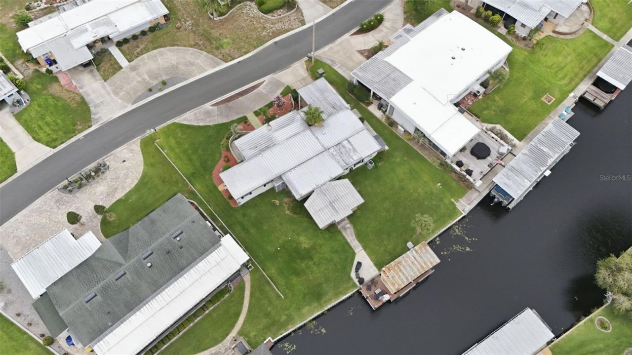 928 Morningview Drive, Tavares, FL 32778 Photo