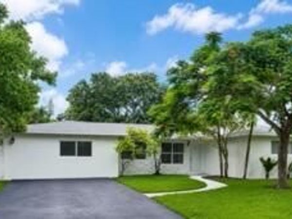 3112 SE 1ST Place, Boynton Beach, FL 33435