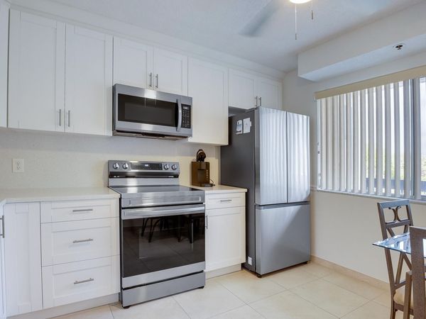6698 10th Avenue N, Unit 601, Greenacres, FL 33467