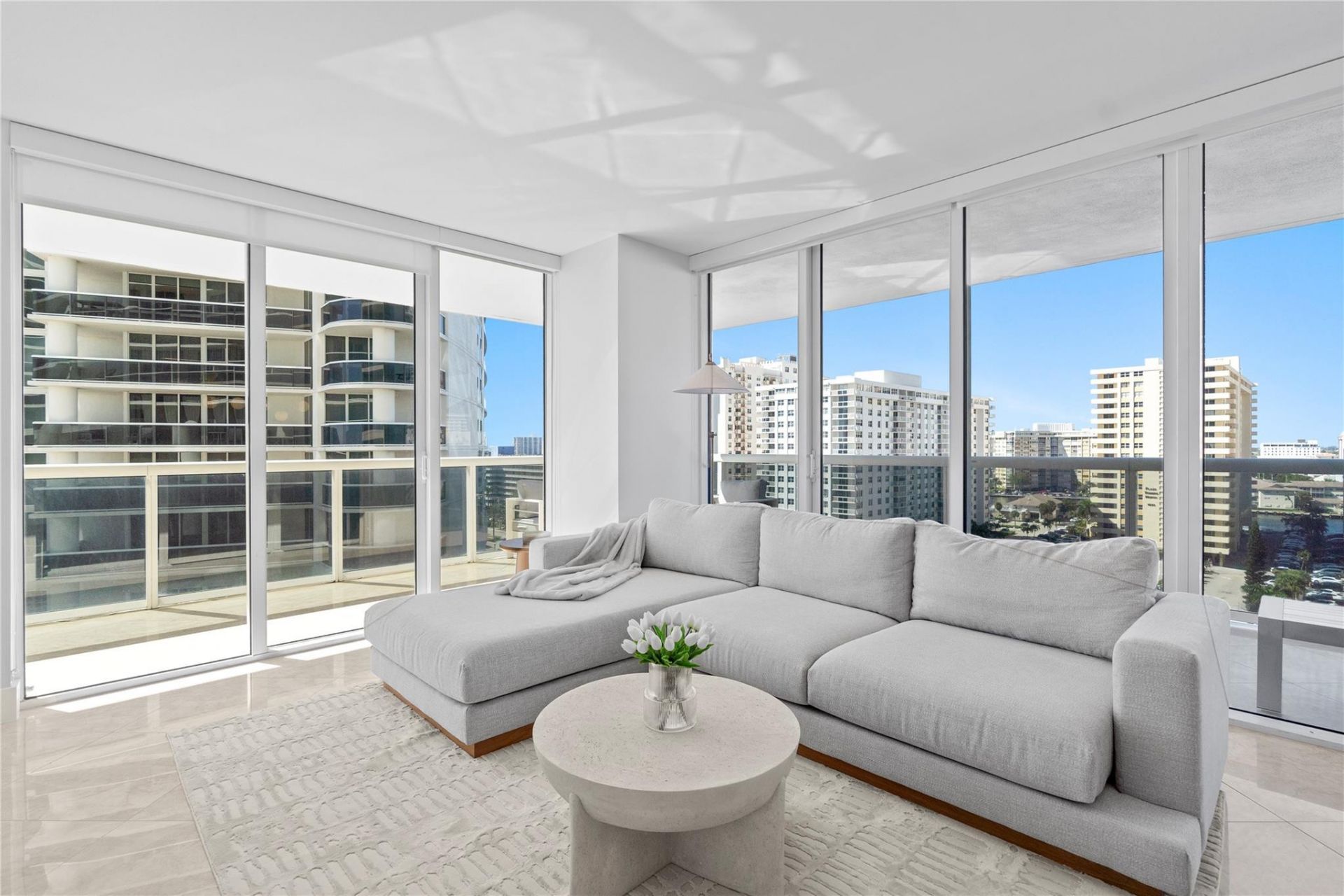 1830 S Ocean Drive, Unit 1006, Hallandale Beach, FL 33009 Photo