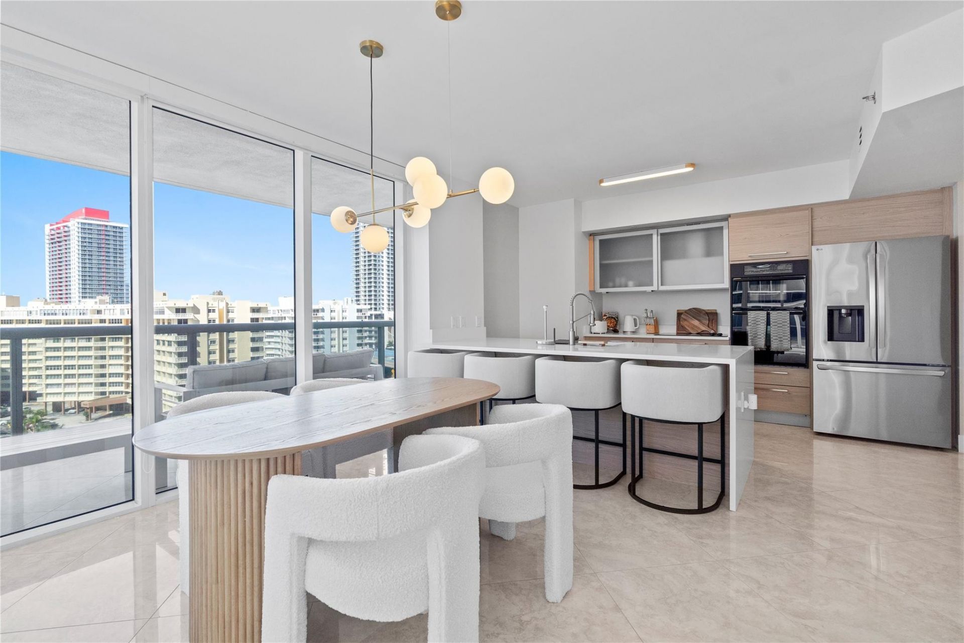 1830 S Ocean Drive, Unit 1006, Hallandale Beach, FL 33009 Photo