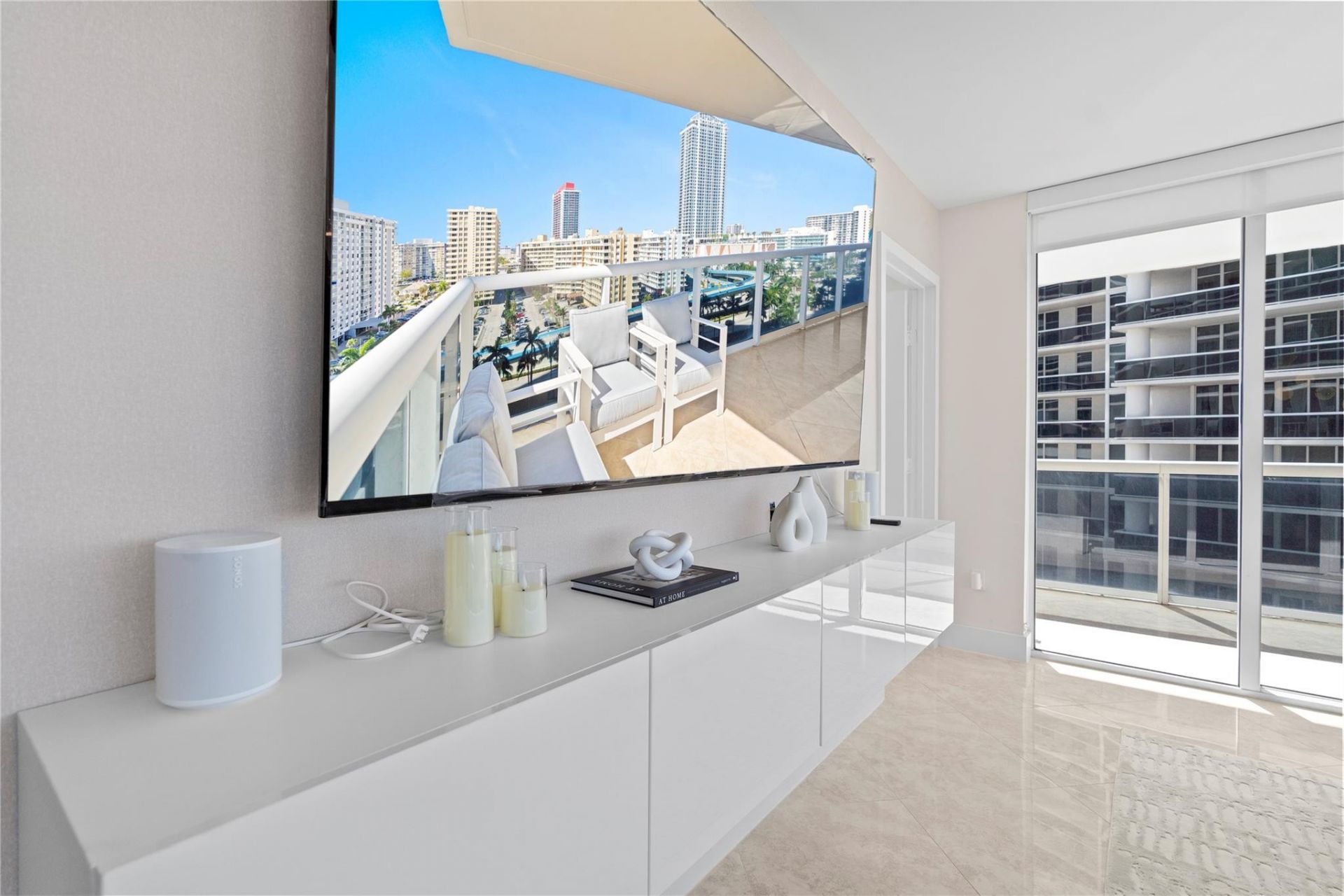 1830 S Ocean Drive, Unit 1006, Hallandale Beach, FL 33009 Photo