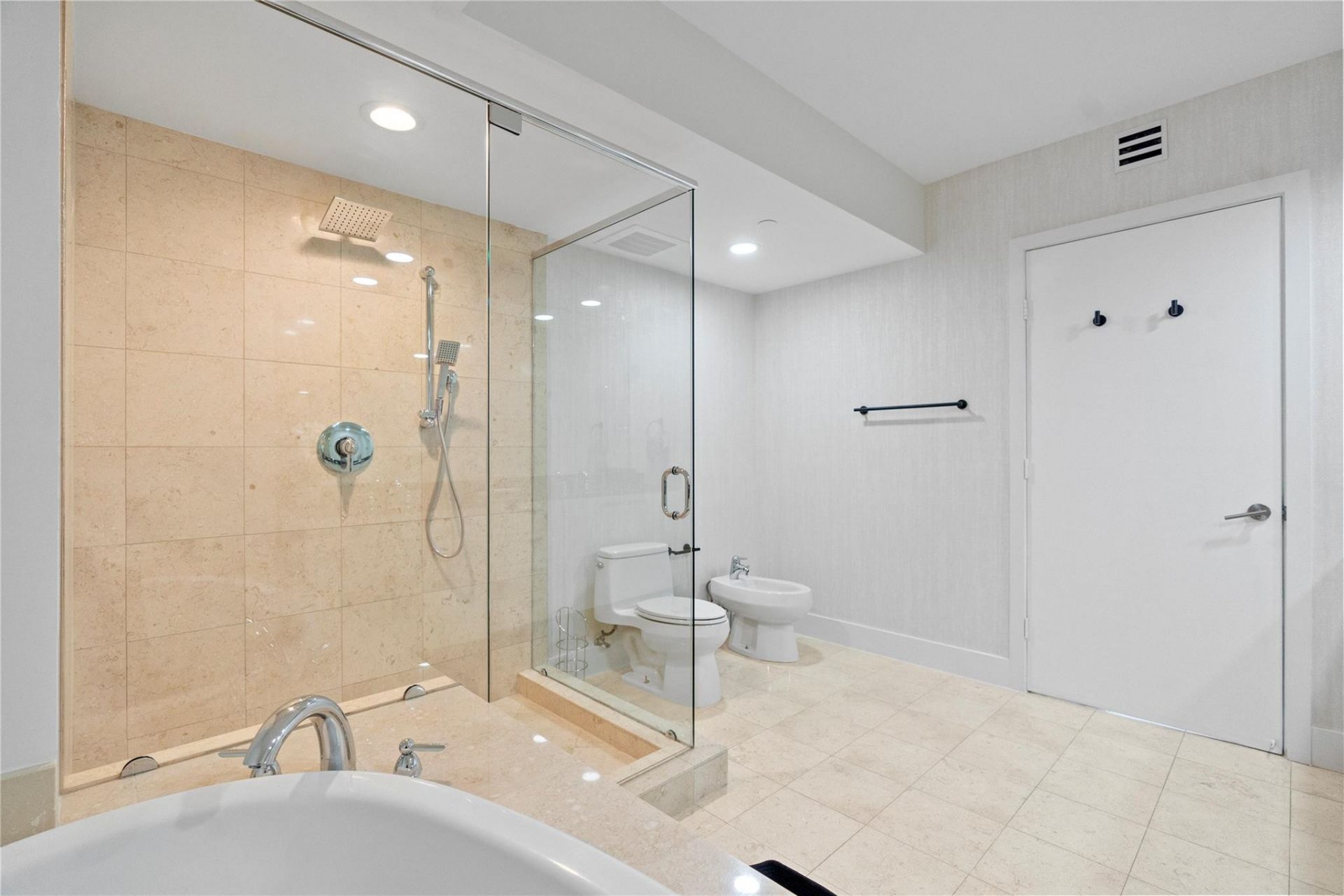 1830 S Ocean Drive, Unit 1006, Hallandale Beach, FL 33009 Photo