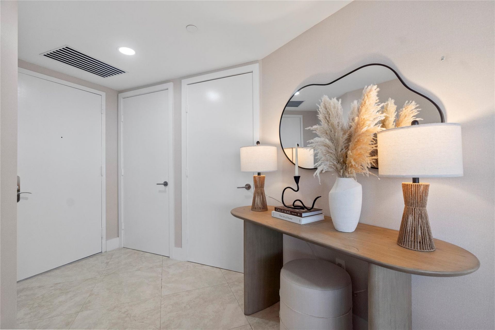 1830 S Ocean Drive, Unit 1006, Hallandale Beach, FL 33009 Photo