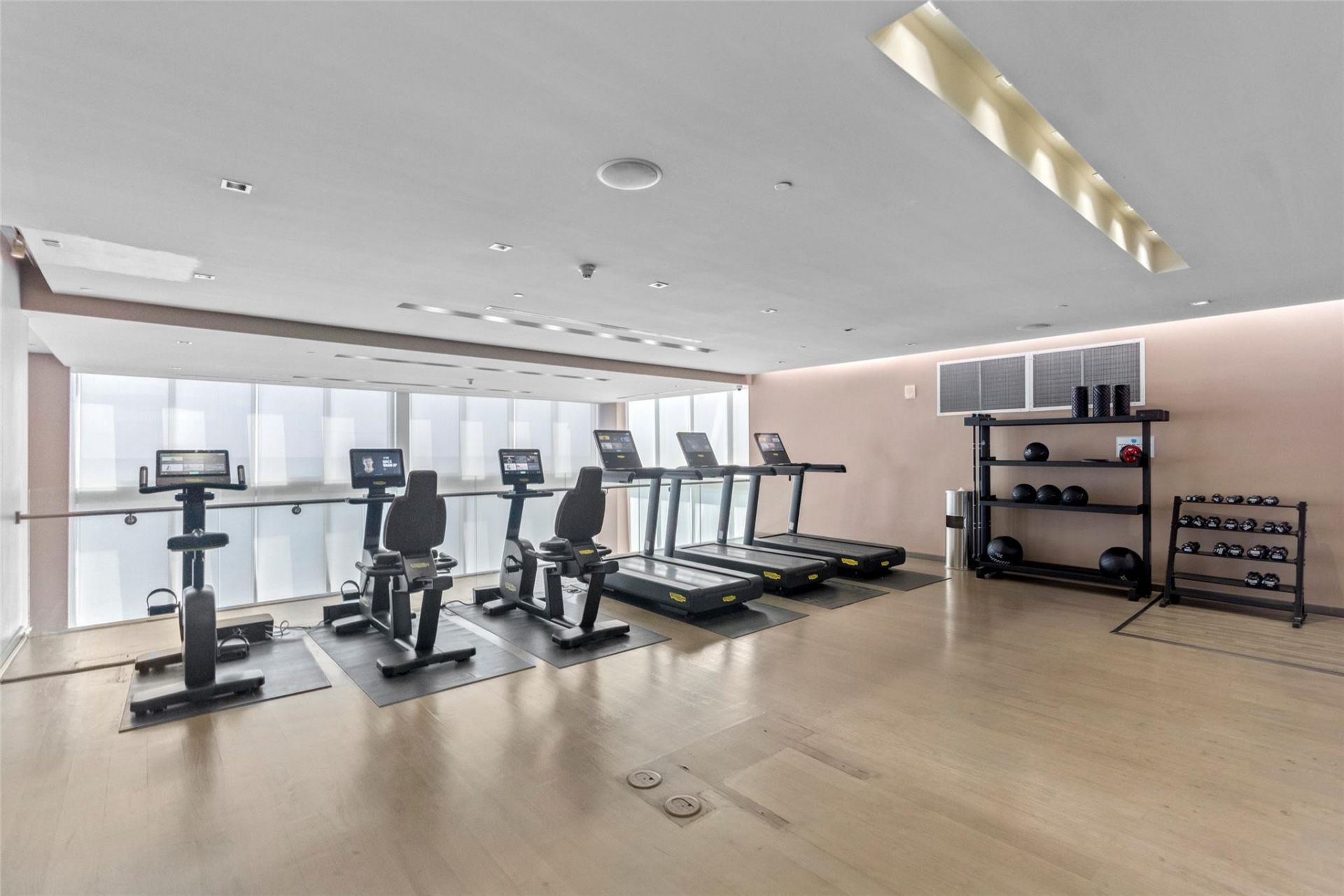 1830 S Ocean Drive, Unit 1006, Hallandale Beach, FL 33009 Photo