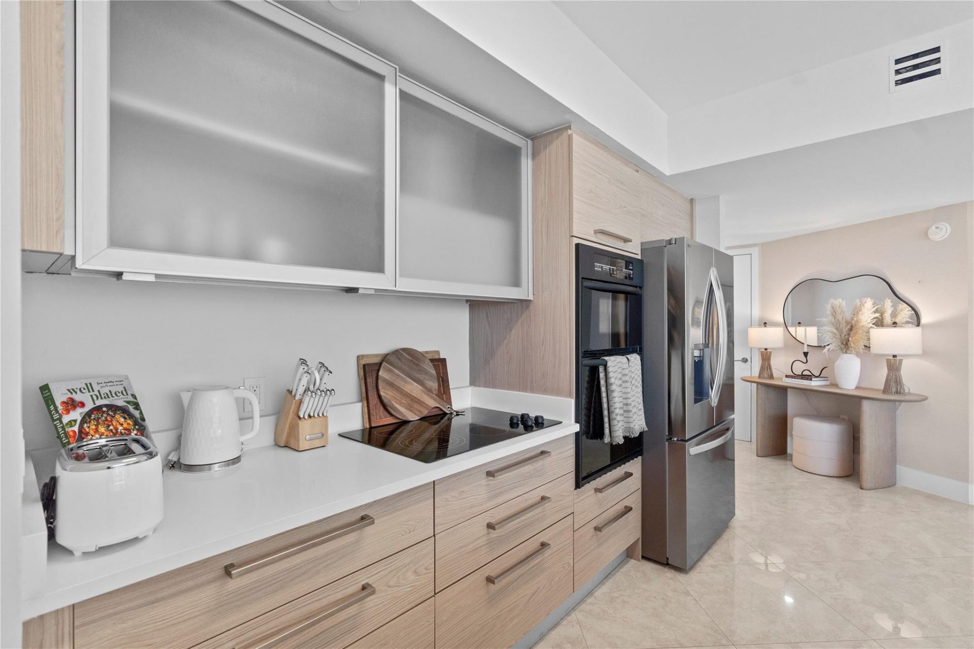1830 S Ocean Drive, Unit 1006, Hallandale Beach, FL 33009 Photo