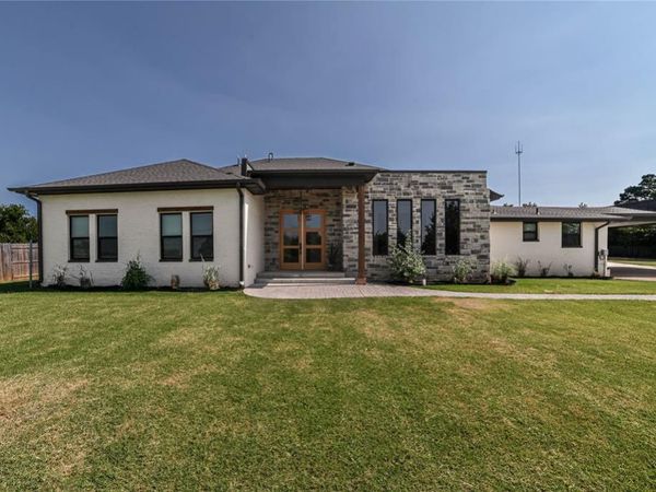 2012 NE 100th Street, Oklahoma City, OK 73131