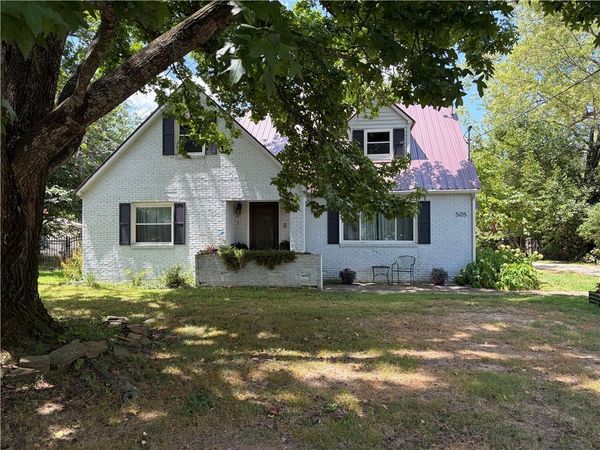 505 West Avenue , Lincoln, AR 72744