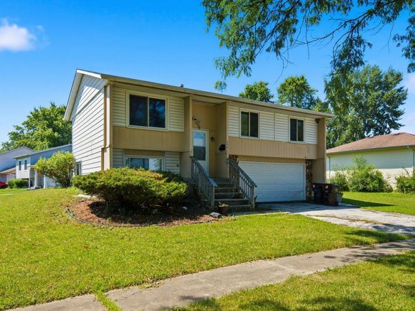 3401 Seine Court , Hazel Crest, IL 60429