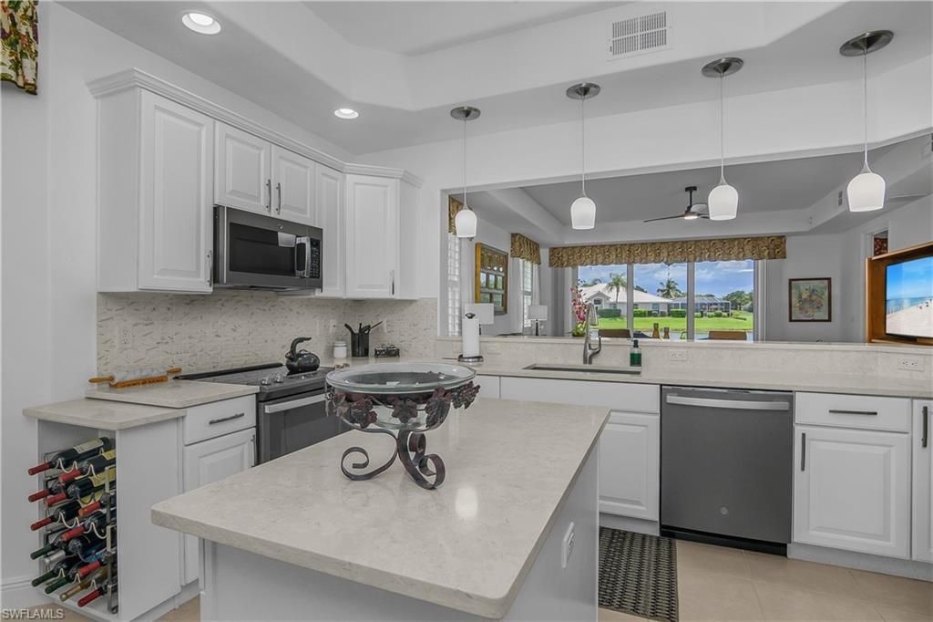 6434 Legacy Cir, Unit 401, Naples, FL 34113 Photo