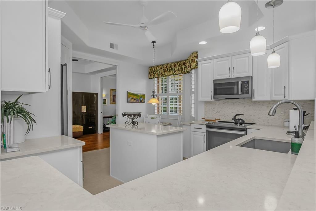 6434 Legacy Cir, Unit 401, Naples, FL 34113 Photo