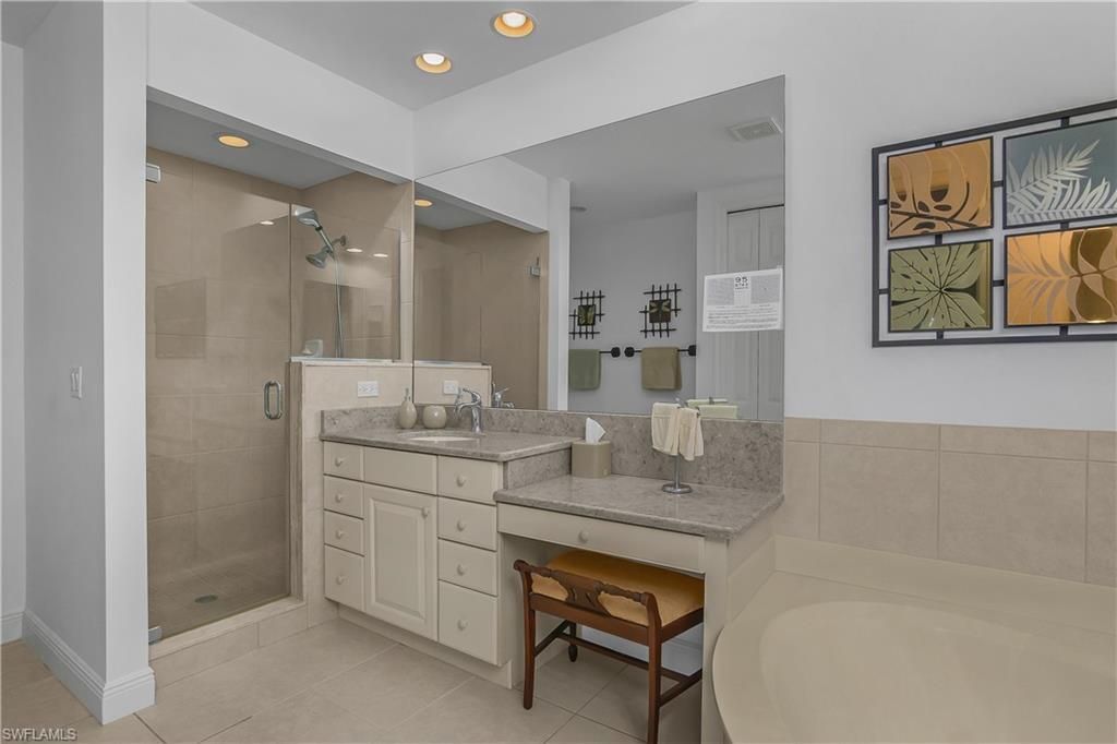 6434 Legacy Cir, Unit 401, Naples, FL 34113 Photo