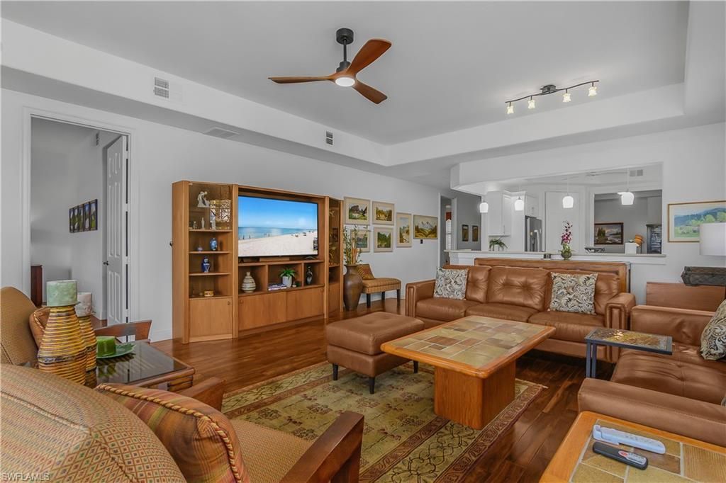 6434 Legacy Cir, Unit 401, Naples, FL 34113 Photo