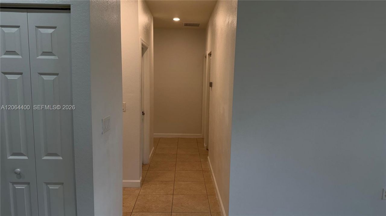 737 SE 37th Pl, Homestead, FL 33033 Photo