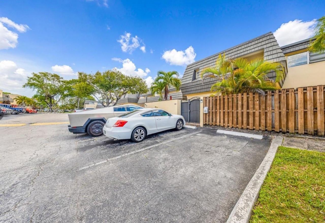 8383 SW 137th Ave, Unit 8383, Miami, FL 33183 Photo