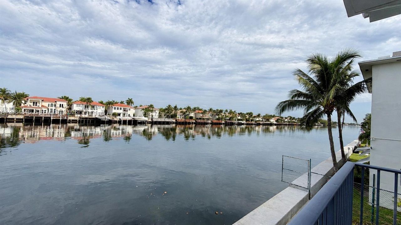 2600 S Ocean Dr, Unit S205, Hollywood, FL 33019 Photo