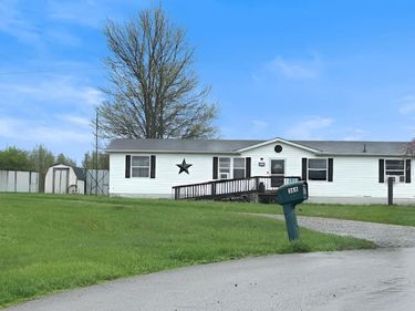 366 Sand Springs Rd Road, Eminence, KY 40019