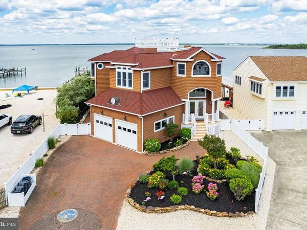 11 W 51ST STREET, LONG BEACH, NJ 08008