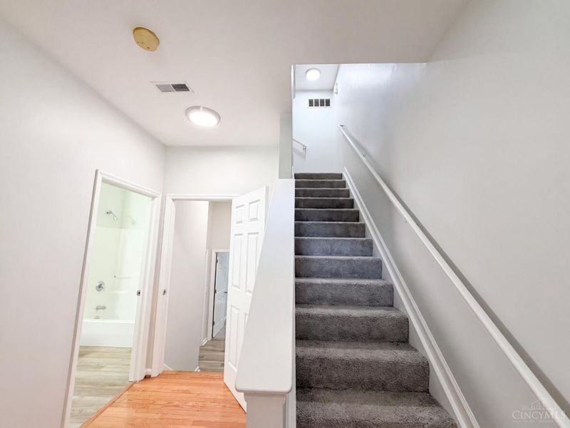 1031 Cutter Street, Cincinnati, OH 45203 Photo 23