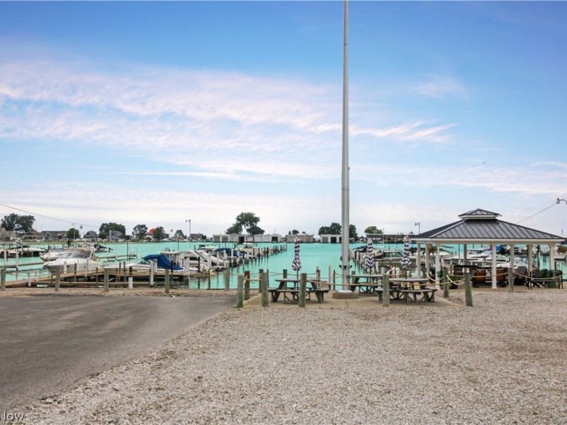 8175 E North Shore Boulevard, Unit 16, Marblehead, OH 43440 Photo 24